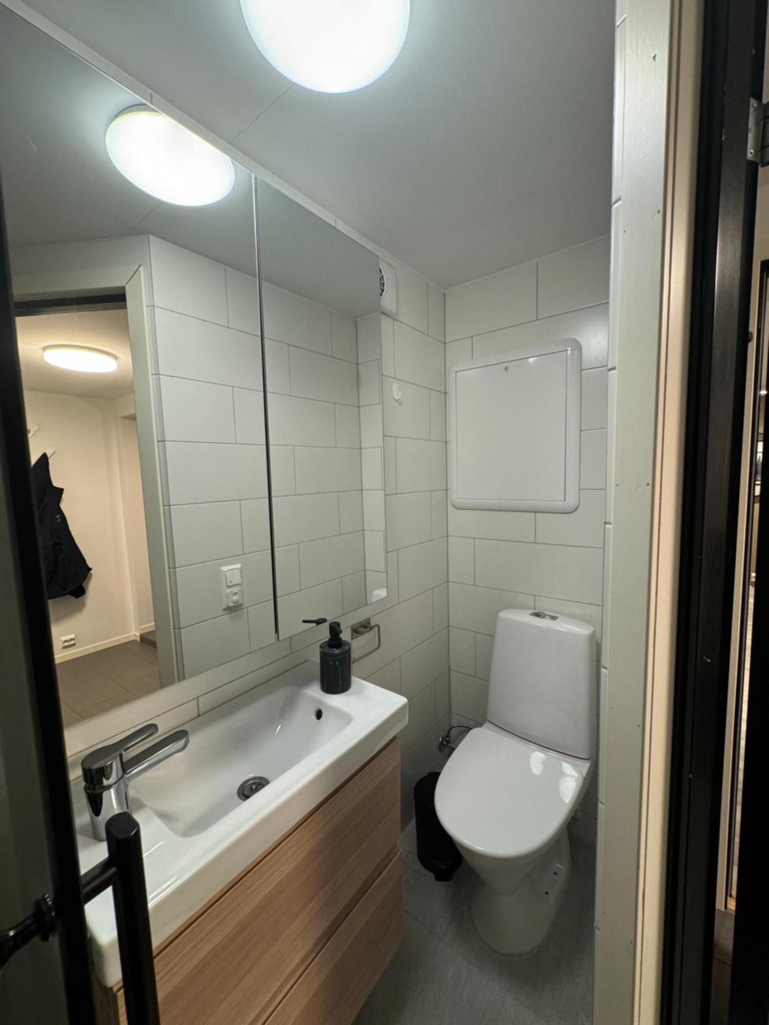 Aurora Polaris Apartment - 750M From Citycenter - Free Parking Тромсё Экстерьер фото